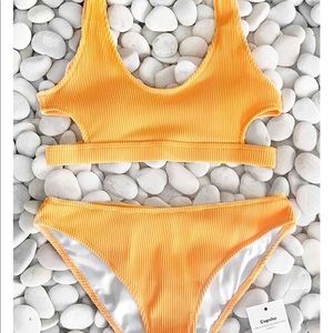 Feather Yarn Solid Bikini Set Cupshe